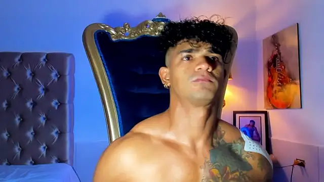 antonio  444 online show from June 5, 2026, 10:37 pm