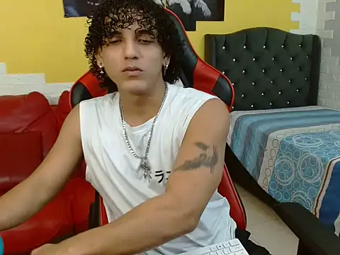 Xfire boy69 online show from October 4, 2025, 3:54 pm