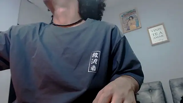 Xfire boy69 online show from November 12, 2025, 2:39 pm