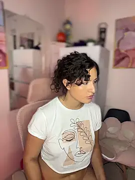 Dannaa Lovs online show from October 20, 2025, 5:24 pm