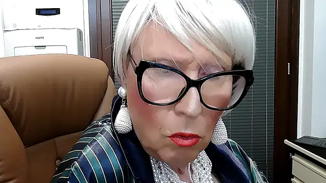 ROBY SWEETHOT online show from October 13, 2025, 9:26 pm