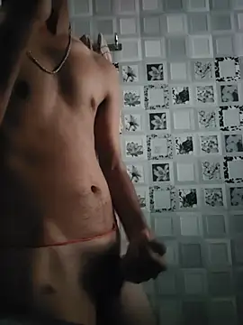 roman69 80 online show from December 14, 2025, 5:02 am