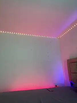 EmilyNoir1 online show from February 11, 2026, 9:20 pm