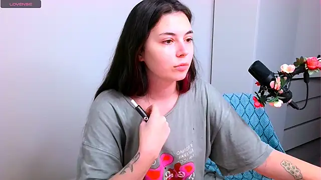 peachyness online show from November 30, 2025, 9:41 pm