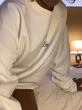 StaciDiamond online show from October 4, 2025, 1:42 pm