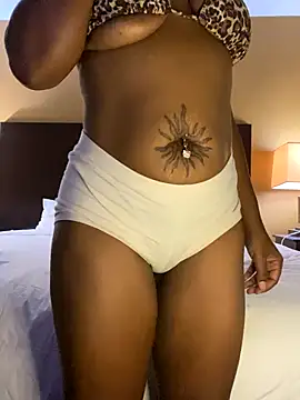 StaciDiamond online show from October 12, 2025, 6:07 pm