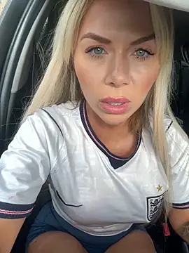 goddessbarbiexo online show from June 18, 2026, 7:41 am