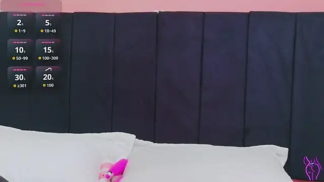 MySugarmoomy online show from April 18, 2026, 2:37 am