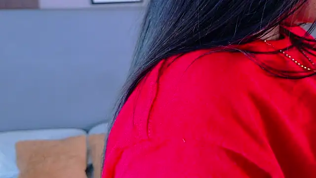 LanaRozz online show from April 18, 2026, 7:29 pm