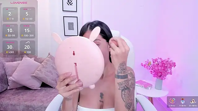 miranda crawfor online show from November 4, 2025, 12:15 pm