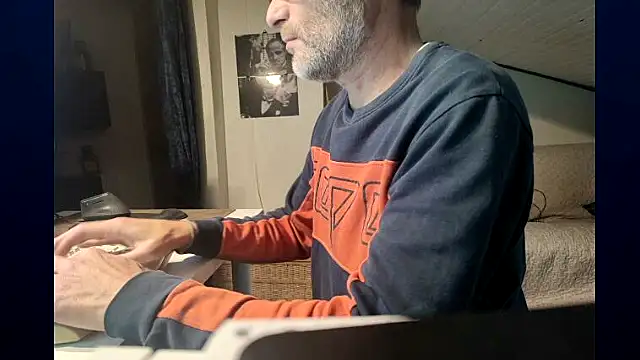 Snapshot of french_male_whore@xh chatting on December 16, 2025, 7:57 am french male whorexh online show from December 16, 2025, 7:57 am