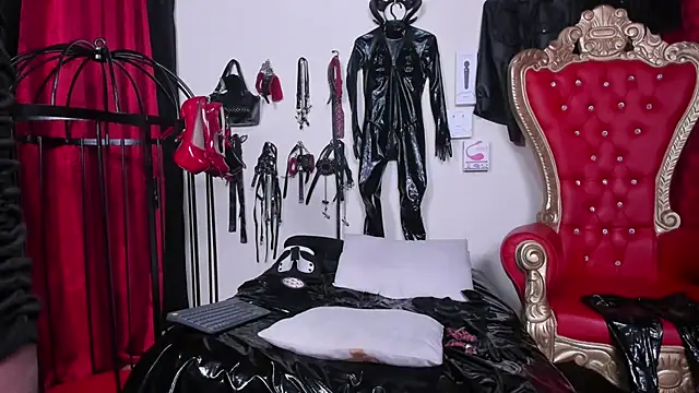 LiliThara online show from November 14, 2025, 9:19 am