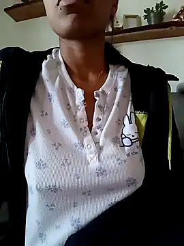 Snapshot of Flacidas chatting on February 24, 2026, 8:23 am Flacidas online show from February 24, 2026, 8:23 am