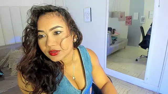 veronica b07 online show from May 16, 2026, 1:54 pm