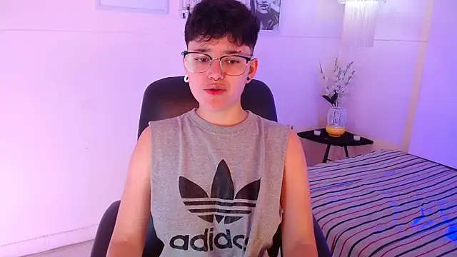 jeroharper online show from September 25, 2025, 2:43 pm