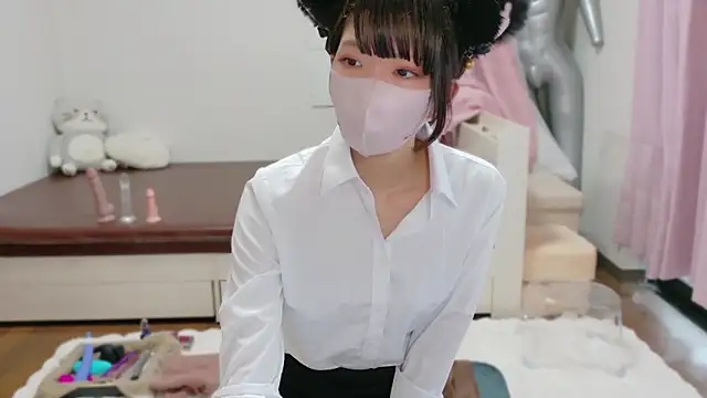 Snapshot of clara_6x9 chatting on September 21, 2025, 7:21 am clara 6x9 online show from September 21, 2025, 7:21 am