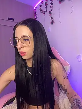 Lia  1 online show from November 28, 2025, 12:46 am