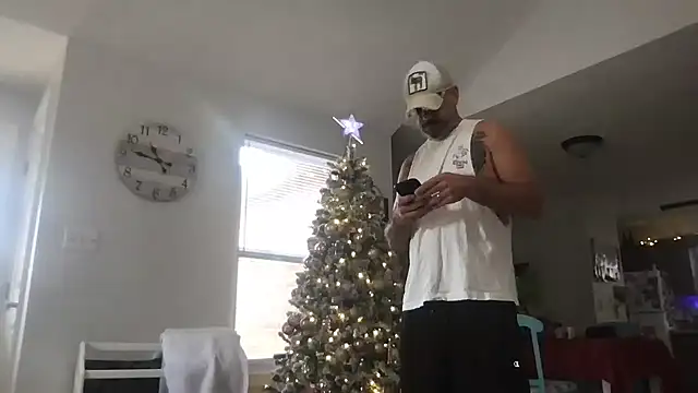 tattedNitalian online show from December 5, 2025, 4:47 pm