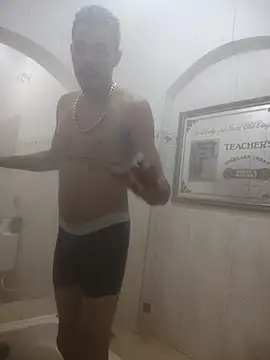 lacoste12 online show from November 1, 2025, 3:52 am