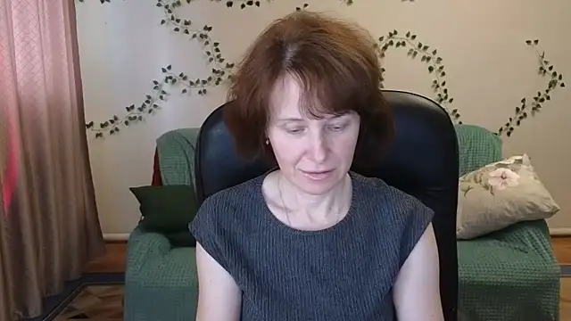 Lia Tito online show from April 13, 2026, 12:54 pm