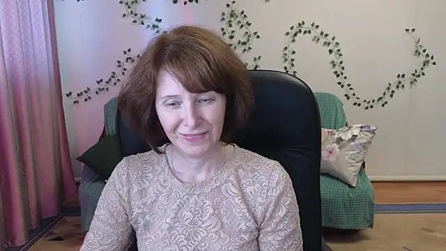 Lia Tito online show from June 8, 2026, 1:00 pm