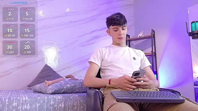 mathias saenz online show from April 10, 2026, 7:29 pm