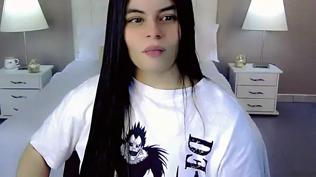 maddissonivanova online show from September 11, 2025, 7:14 pm