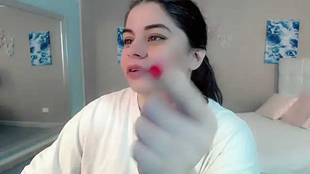 maddissonivanova online show from February 7, 2026, 6:55 pm