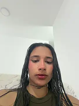 Lorena Mcfly online show from July 17, 2026, 11:42 pm