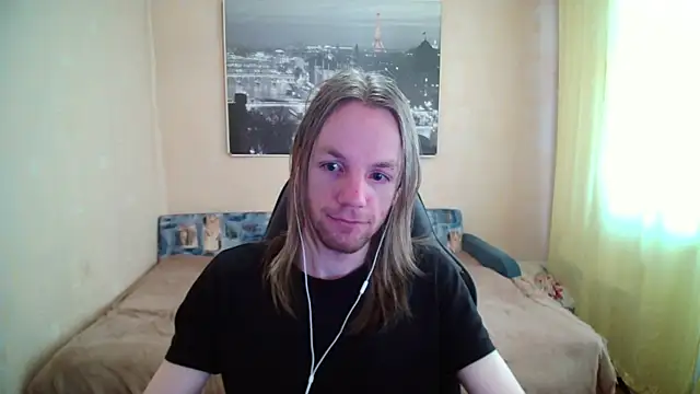 Snapshot of AdamDickens chatting on April 22, 2026, 10:39 am AdamDickens online show from April 22, 2026, 10:39 am