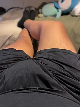 Yourbaby19teddybear online show from April 26, 2026, 4:48 pm