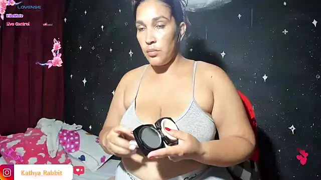 Ivy horse  online show from April 10, 2026, 1:44 am