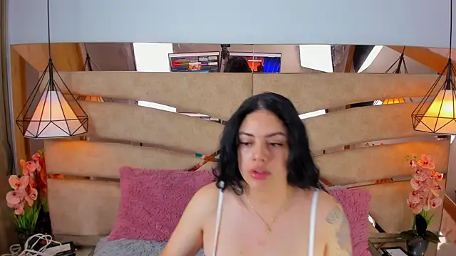 pamemiller1 online show from April 15, 2026, 10:22 am