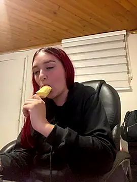 Karen18 boobs online show from October 16, 2025, 1:17 am