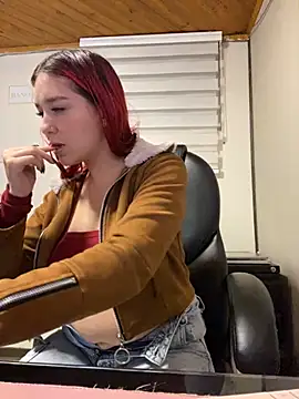 Karen18 boobs online show from November 7, 2025, 1:38 am