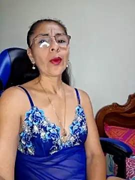 Natasha 50 online show from February 6, 2026, 1:10 am