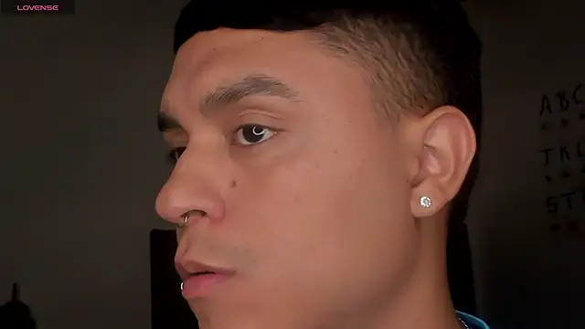 ANGELOGAO online show from December 15, 2025, 10:47 pm