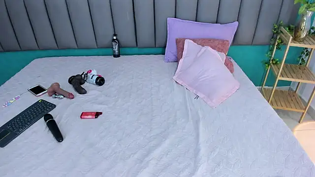 Amalia Bigass online show from September 27, 2025, 5:01 am