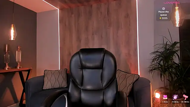 LiamCarterX online show from November 24, 2025, 5:29 am