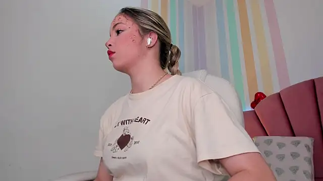 jana parissi online show from October 18, 2025, 7:03 pm