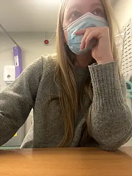 hazel wood21 online show from February 20, 2026, 12:05 pm