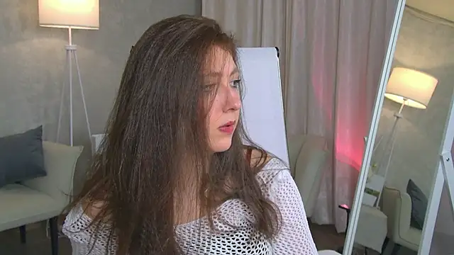 Mary Miiller online show from November 22, 2025, 10:14 am