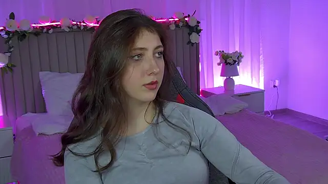 Mary Miiller online show from December 19, 2025, 10:44 am