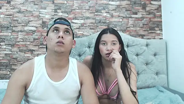 Snapshot of owenandrosecs chatting on September 22, 2025, 6:43 pm owenandrosecs online show from September 22, 2025, 6:43 pm