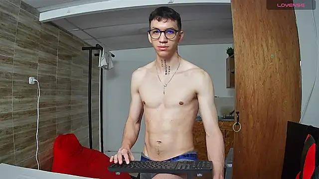 angelicious  online show from September 30, 2025, 12:21 pm