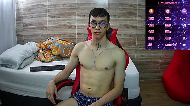 angelicious  online show from October 27, 2025, 12:31 pm