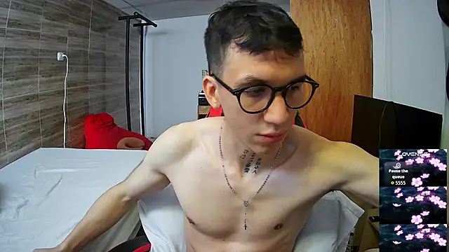 angelicious  online show from November 14, 2025, 12:59 pm