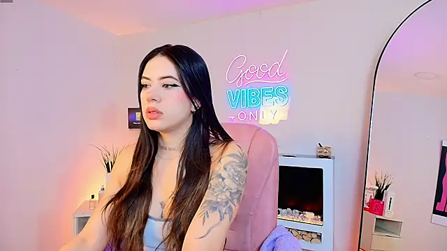 Alice Vixen online show from June 4, 2026, 12:11 pm