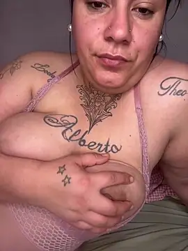 Snapshot of valen1891 chatting on October 3, 2025, 12:57 pm valen1891 online show from October 3, 2025, 12:57 pm