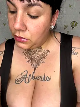 Snapshot of valen1891 chatting on October 24, 2025, 2:52 am valen1891 online show from October 24, 2025, 2:52 am